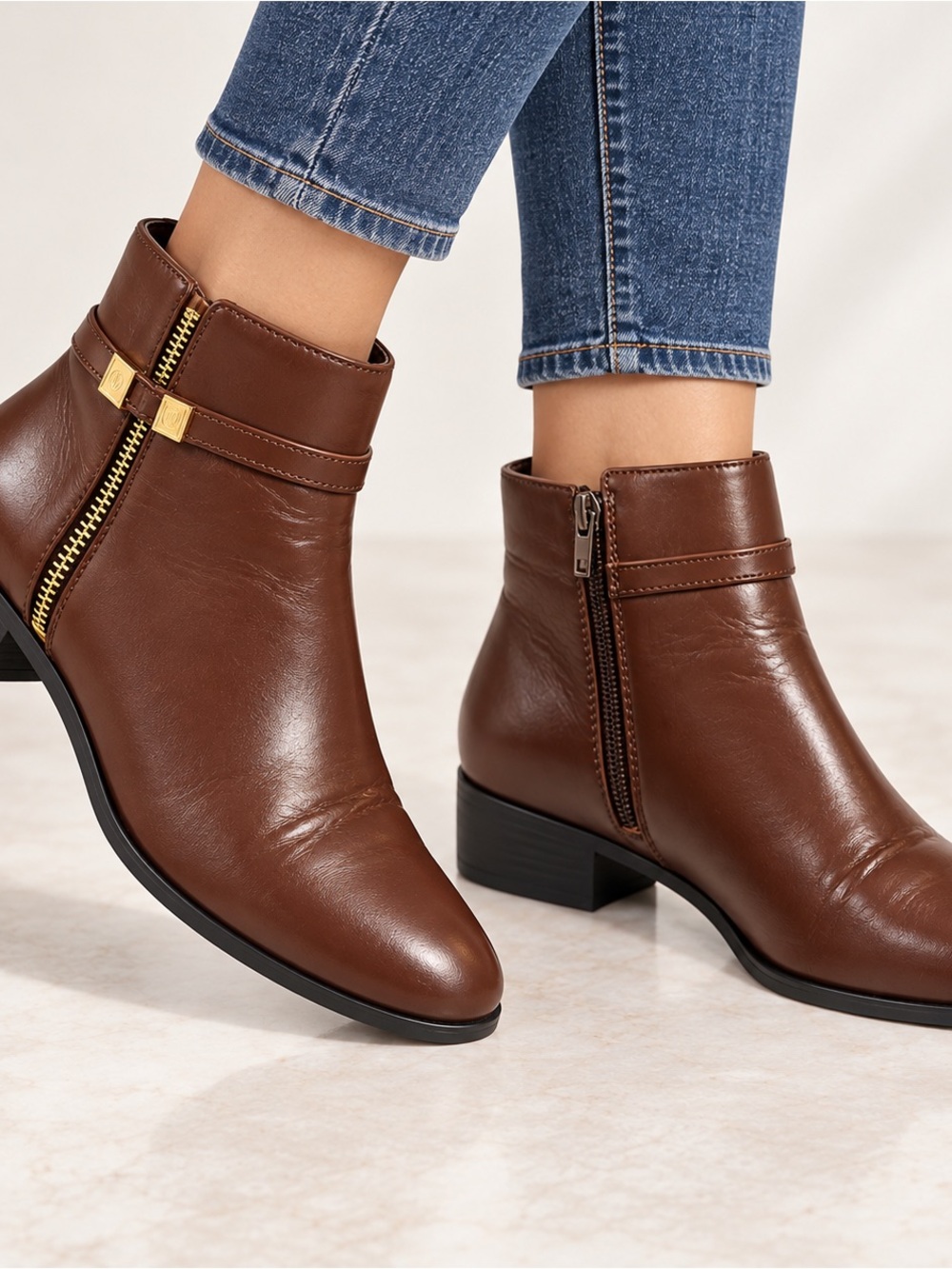 Women Brown Ankle Boots - Classic Zip Side 8M